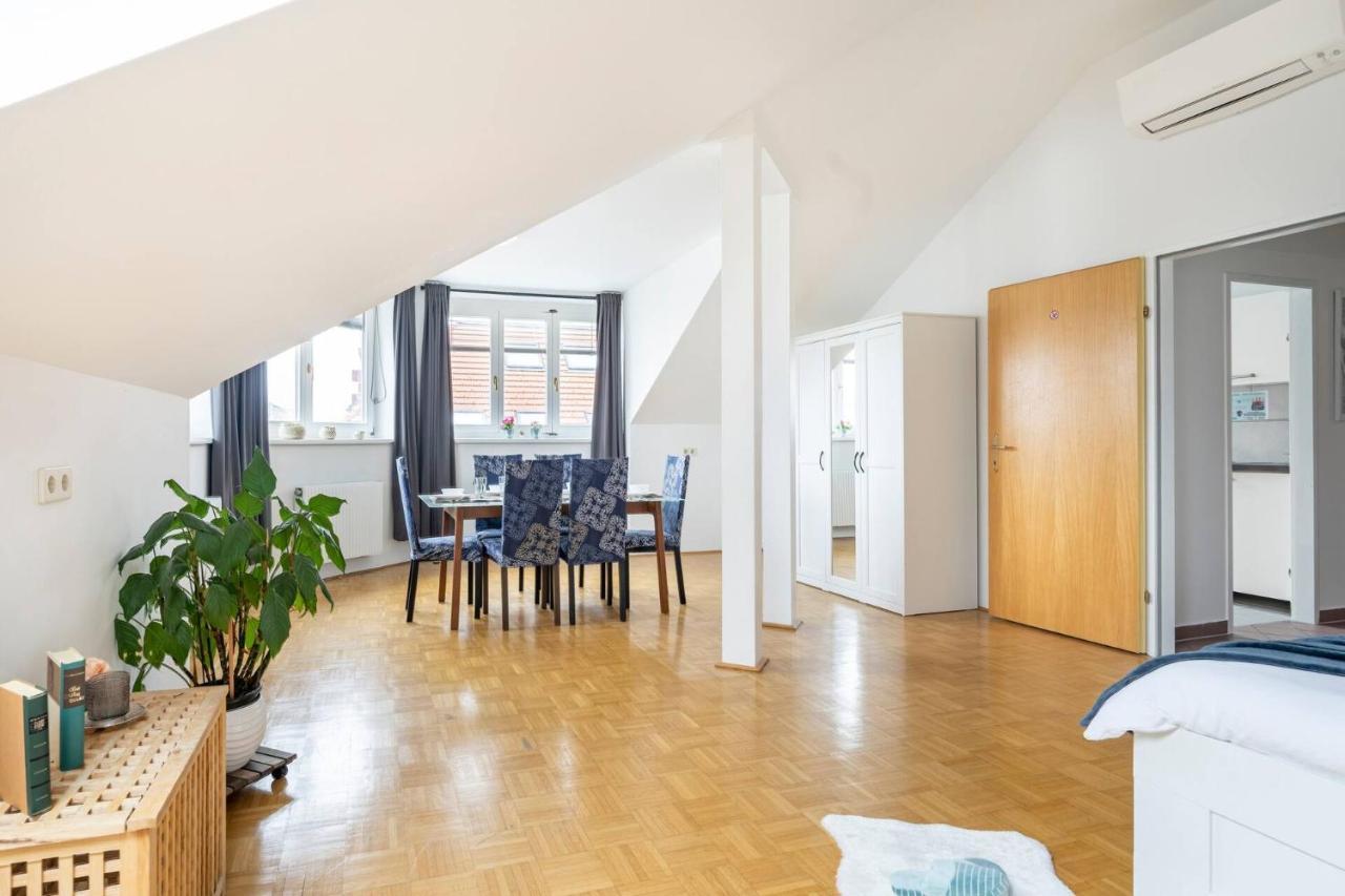 Apartament Yeshello Station